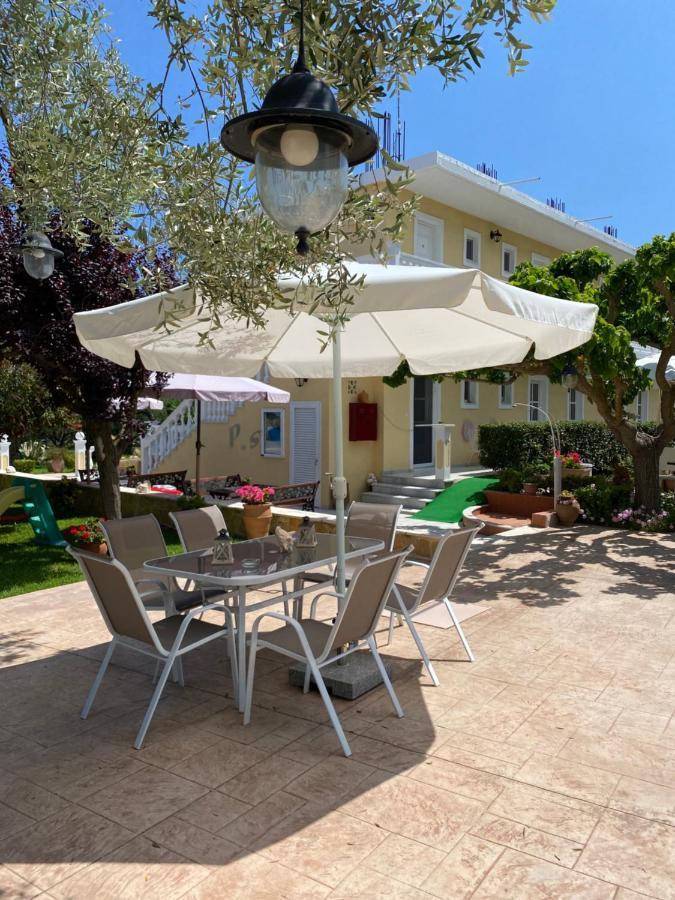 Pelagos Studios Ammoudi Exterior foto